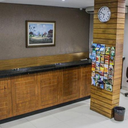 Abrolhos Praia Hotel Форталеза Екстериор снимка